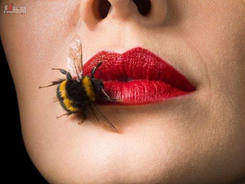 Lips Bee