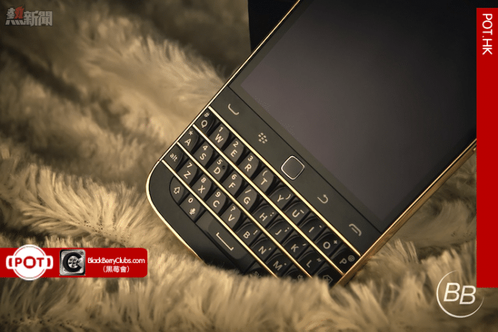 BlackBerry Classic Customize 24Kt Gold Edition_bbc_pot_03
