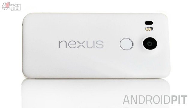 黑色 Nexus 5 2015 有 LG 標誌，是預料之中的失望吧！