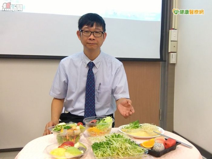 驚！　即食蔬果1/4含菌、山泉水染諾羅