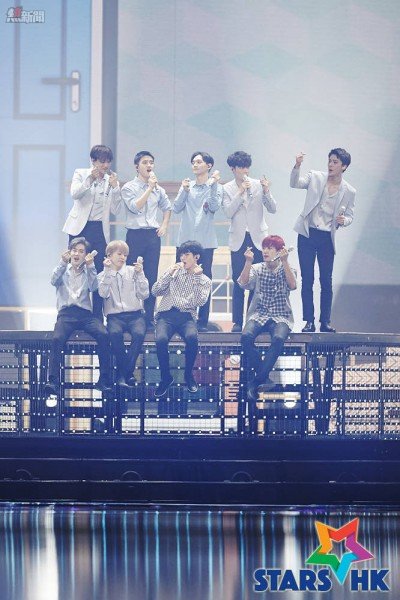 EXO_ (2)