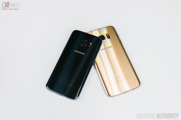 Samsung Galaxy S7 vs S7 Edge-11