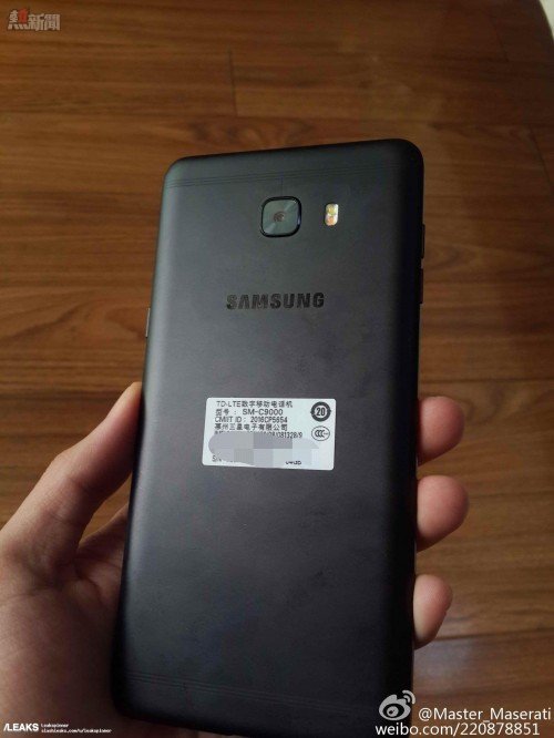 Samsung Galaxy C9 Pro in black