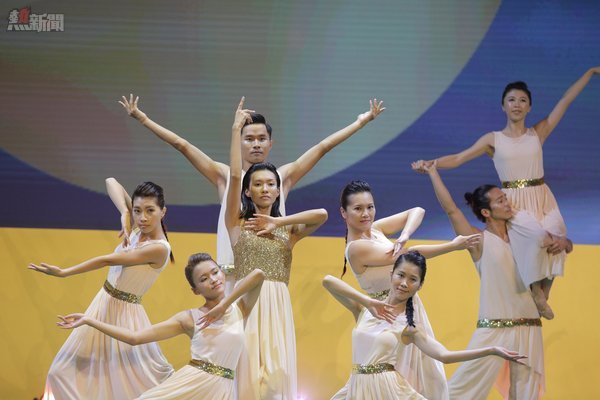林靖嵐女士帶領一眾舞者為嘉賓帶來一場別具意義的表演，以舞蹈傳播正能量。