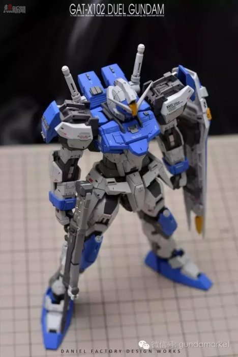 根大木秀：沒有屍裝也一樣帥氣的決鬥高達