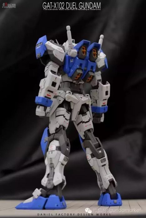 根大木秀：沒有屍裝也一樣帥氣的決鬥高達